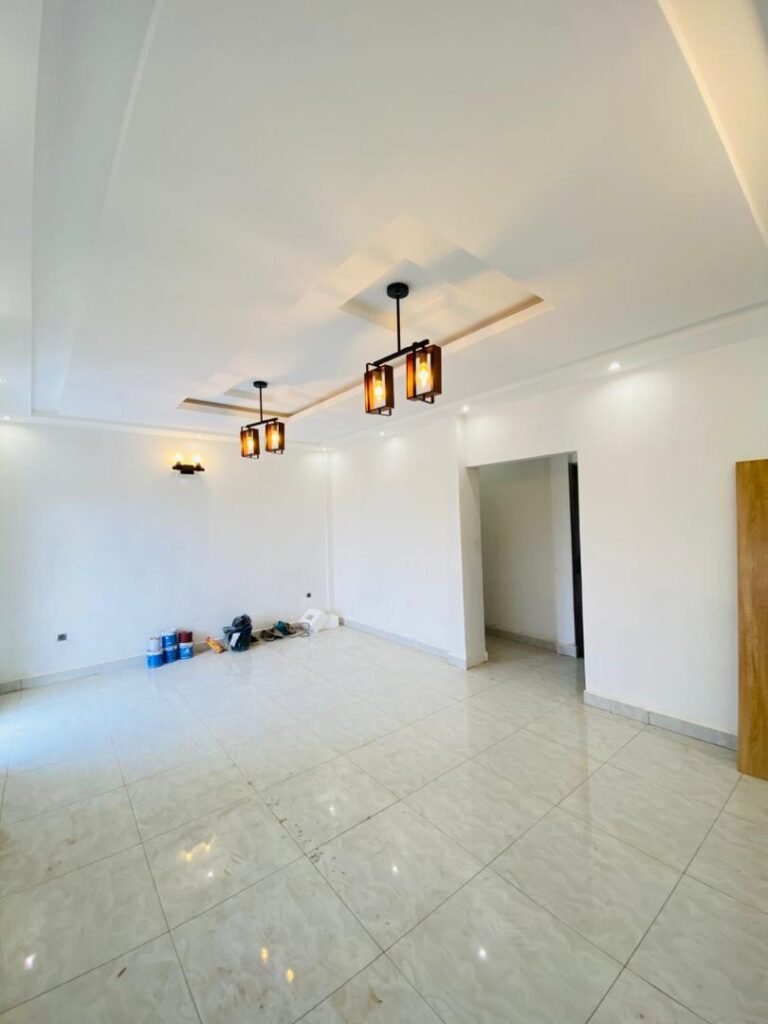 Appartement à louer 3 chambres / 300 000 Fcfa